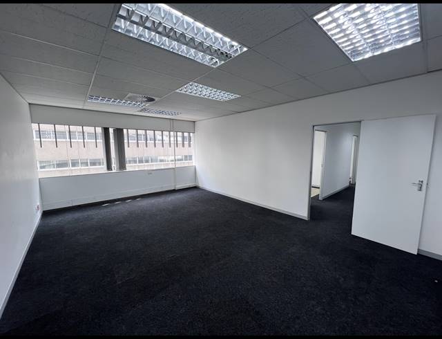 151M² OFFICE TO LET IN CAPE TOWN CITY CENTRE